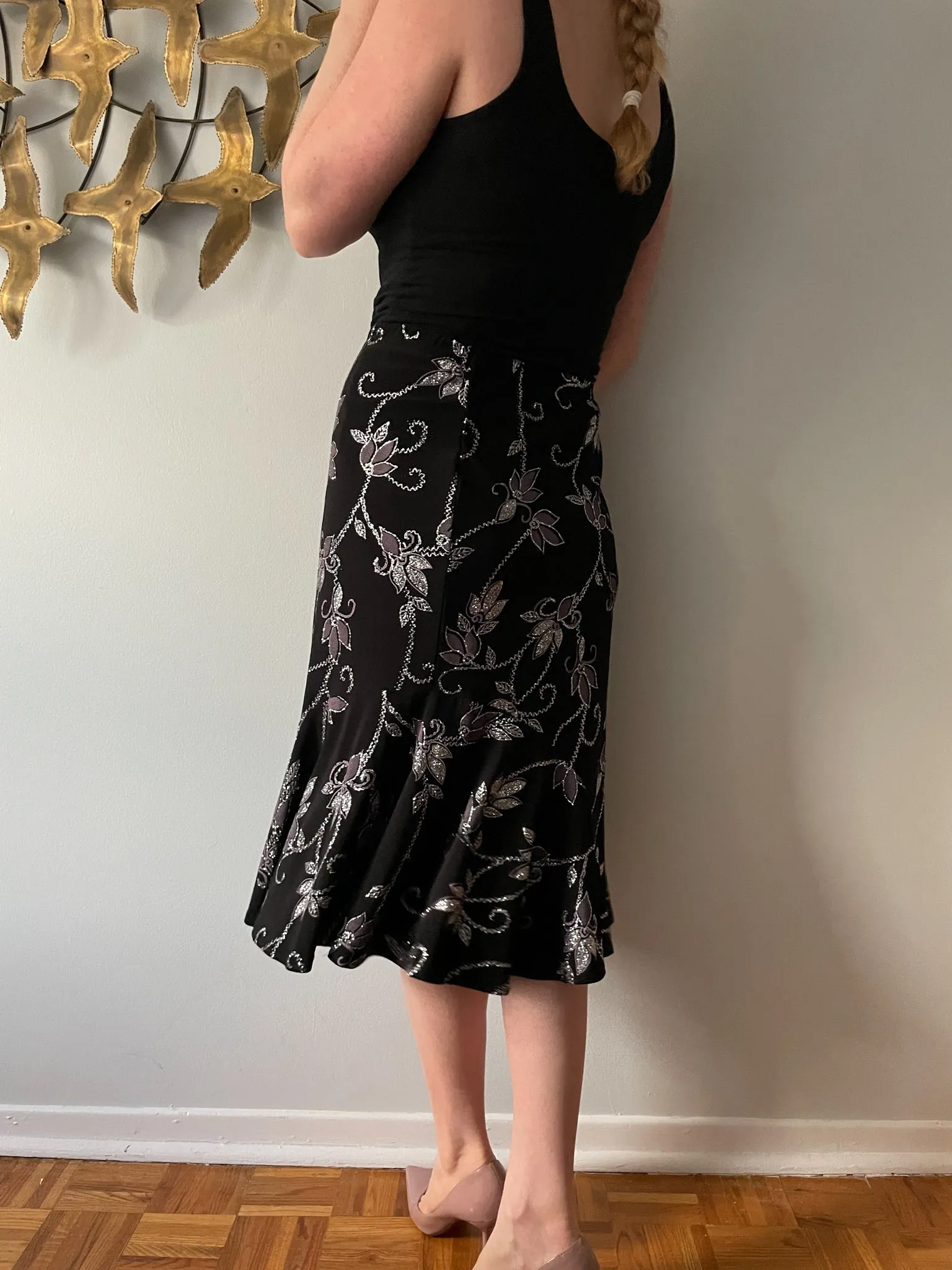 Marallis Black Purple Sparkly Floral Trumpet Stretch Midi Skirt - Medium