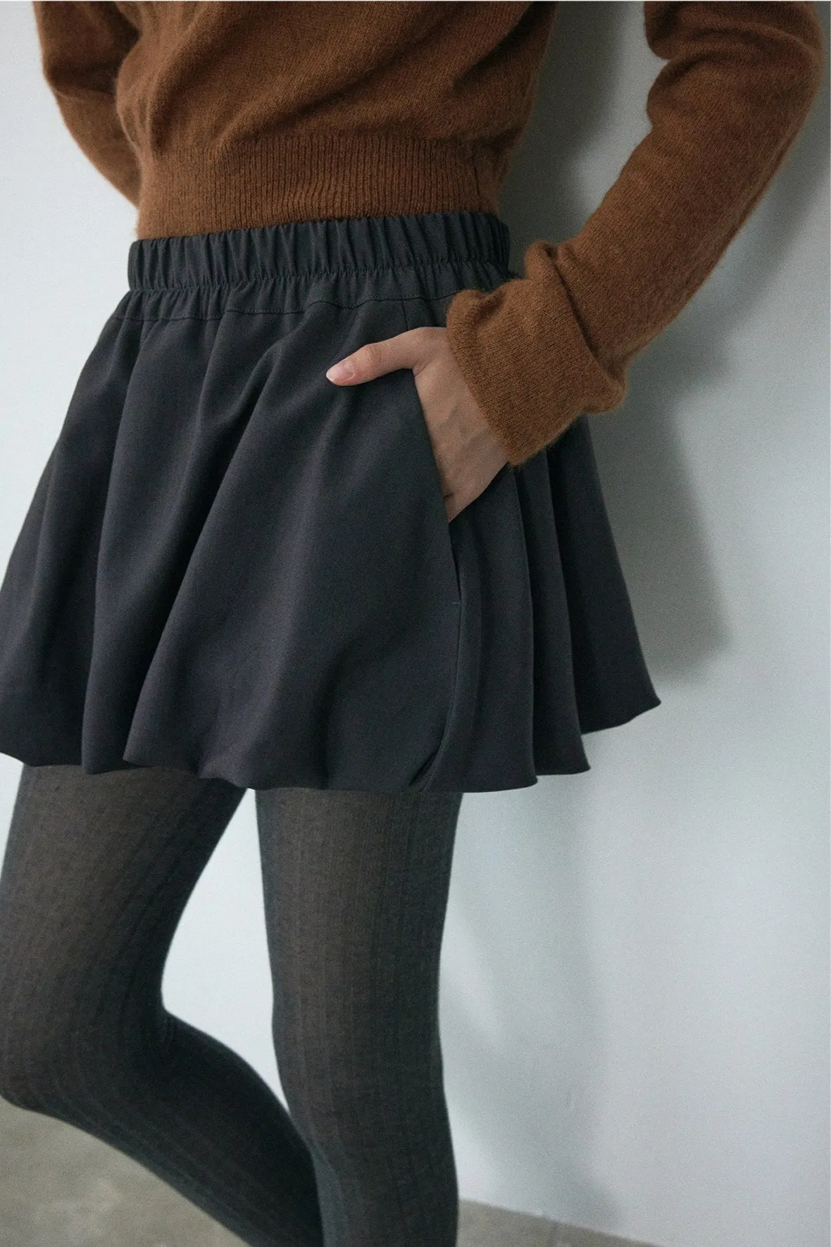 Tulip shape mini pull-on skirt | 3 color