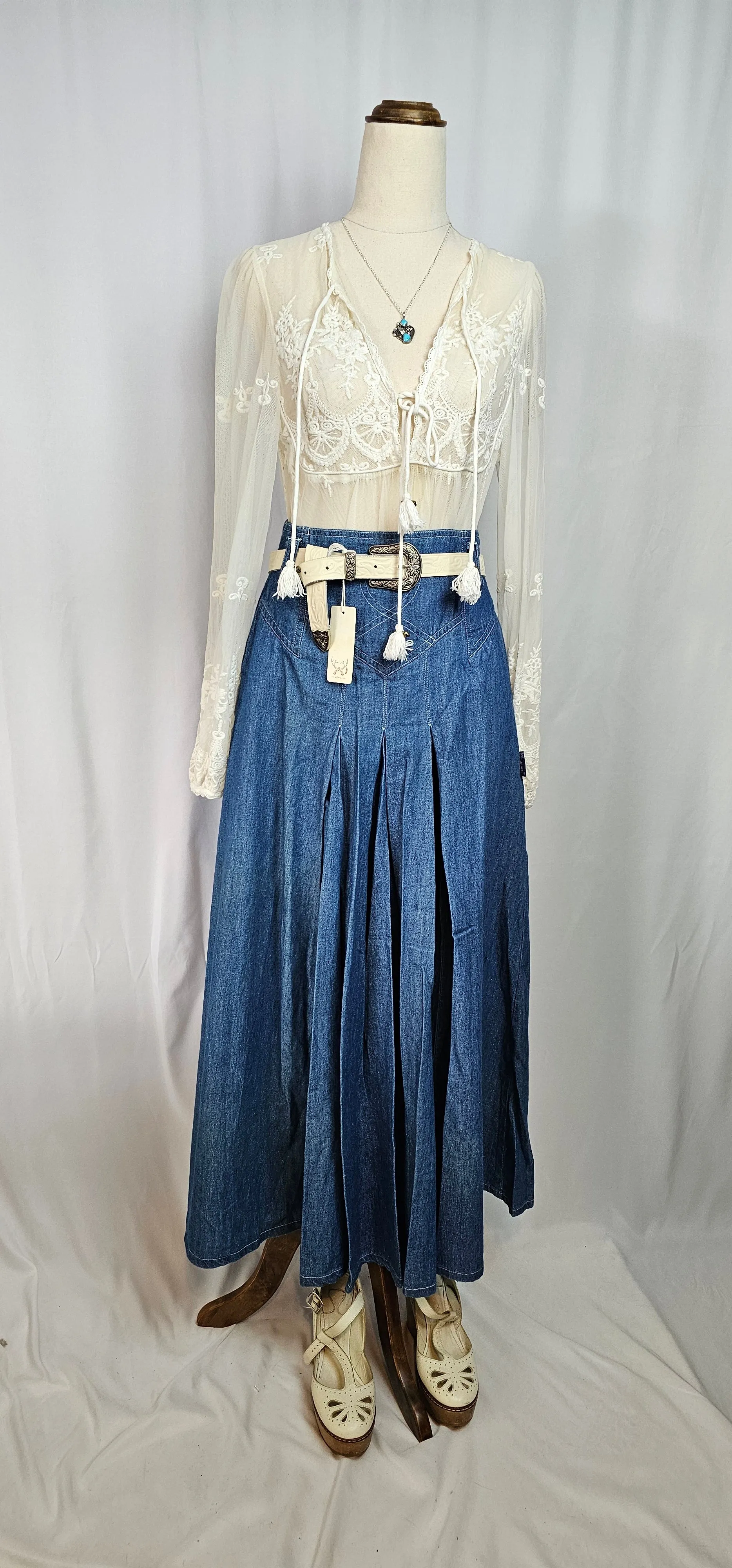 Vintage Jag Blue Denim Cotton Midi Skirt 8-10 (tag is 12 vintage size)